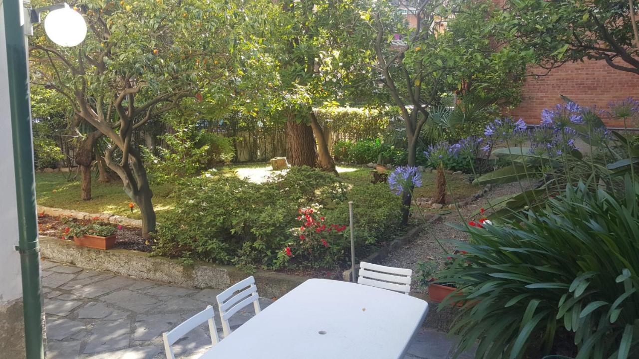 Villa Elena ปอร์โตเวเนเร ภายนอก รูปภาพ
