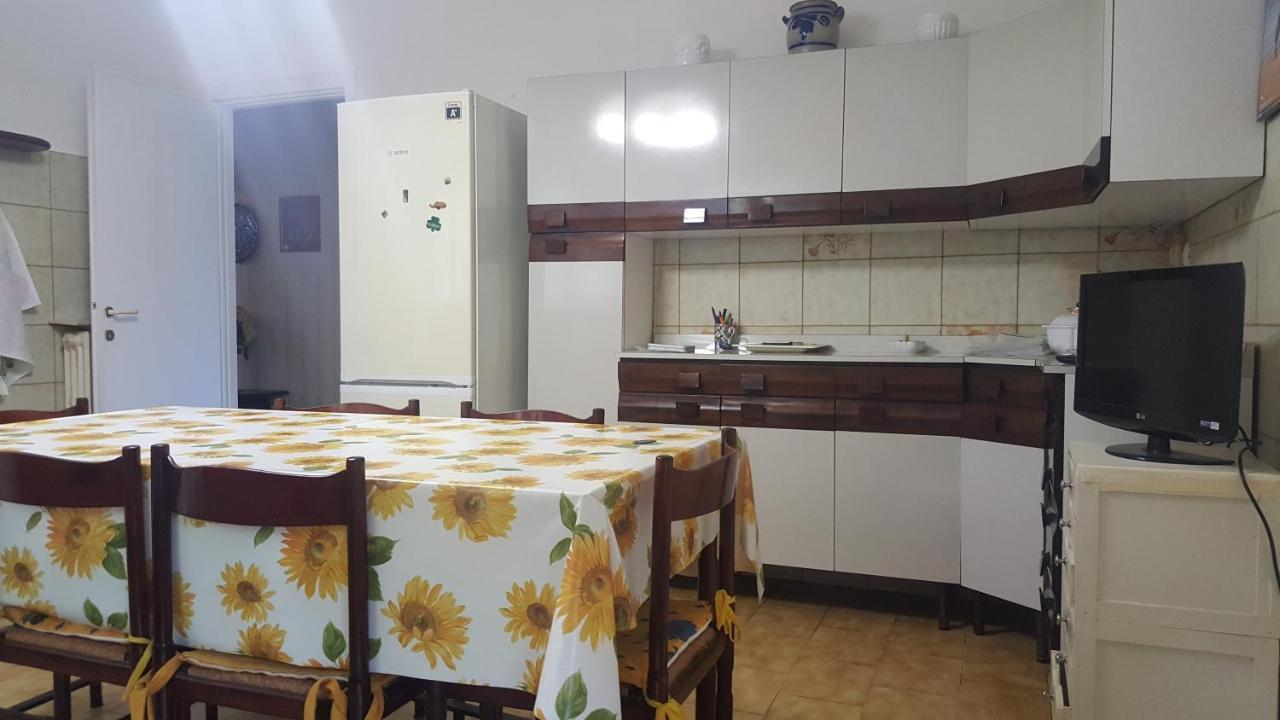 Villa Elena ปอร์โตเวเนเร ภายนอก รูปภาพ